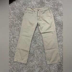 Levi’s 514 Classic Straight-Leg Khaki Pants - Light Taupe W35 L27